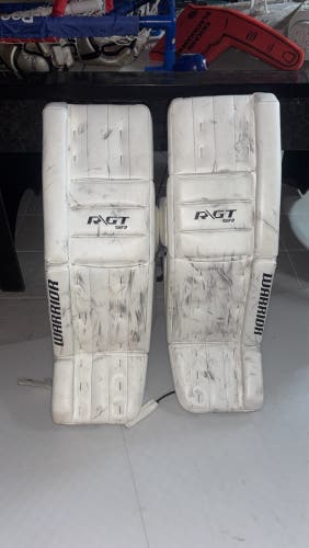 35" Warrior Ritual GT Classic Regular Goalie Full Set (Used)