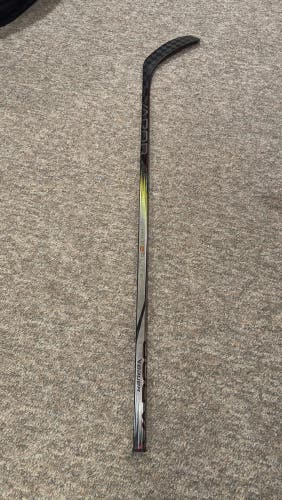 Senior Bauer Vapor Hyperlite 2 Left Hand Hockey Stick P90TM 70 Flex (Used)