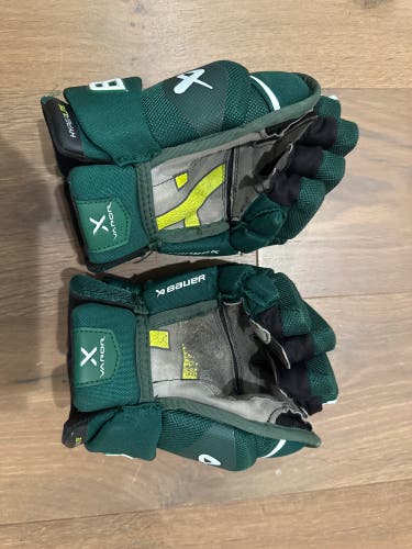 Bauer Vapor Hyperlite Gloves 11" (Used)