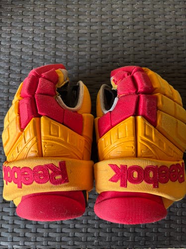 Iowa State Reebok 26K Gloves 14" (Used)