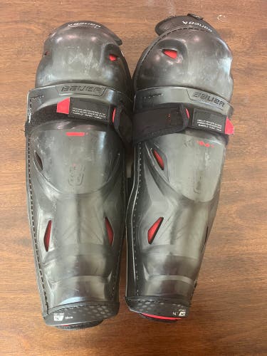 Intermediate Bauer Vapor 3X Pro 14" Shin Pads (Used)