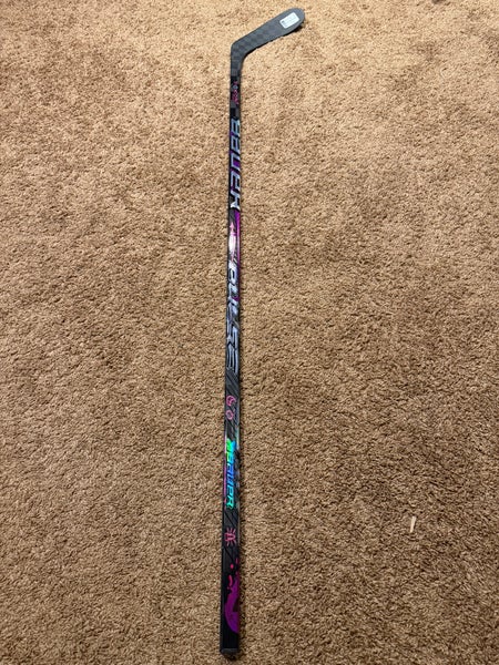 Senior Bauer Pulse Right Hand Hockey Stick P28 70 Flex (New)