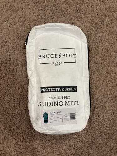 Bruce Bolt King of Juco sliding mitt new