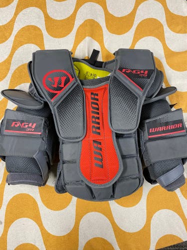 Junior Small Warrior Ritual G4 Goalie Chest Protector (Used)