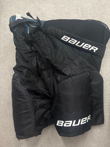 Men's Senior Medium Bauer Supreme S21 Hockey Pants (Used)