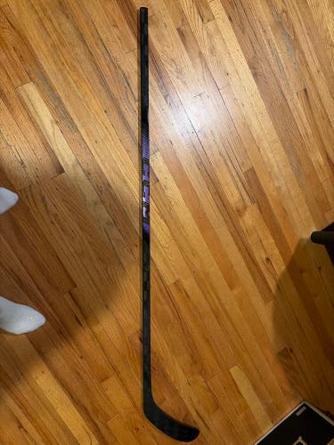 Senior CCM Ribcor Trigger 10 Pro Right Handed Hockey Stick P29 85 Flex (New)