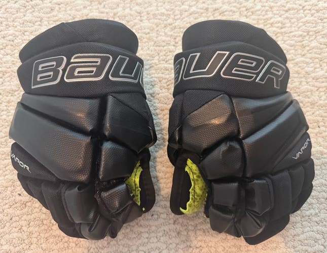 Bauer Vapor 3x Jr Hockey Gloves - Black 10”