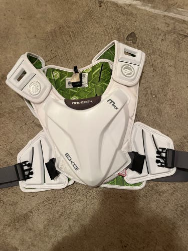 Medium Adult Maverik MAX EKG Shoulder Pads (Used)