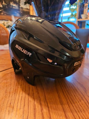 Medium Bauer Hyperlite 2 Helmet (Used)