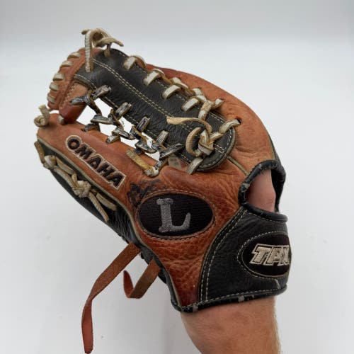Louisville slugger Tpx Omaha select 12” lefty Youth infield Baseball Glove