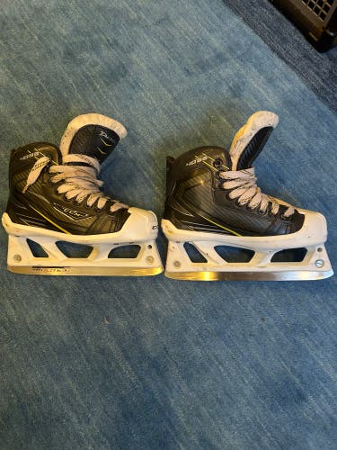 2016 CCM Tacks 4092 Hockey Goalie Skates Regular Width Size 2 (Used)