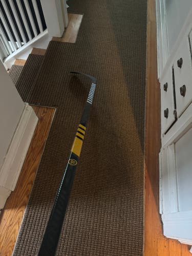 Senior Warrior Alpha LX2 Pro Right Handed Hockey Stick P28 75 Flex (New)