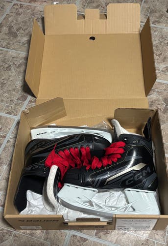 CCM Tacks A27 Hockey Skates Regular Width 7 (Used)