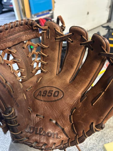 Wilson A950 RH Infield Baseball Glove 11.75" (Used)