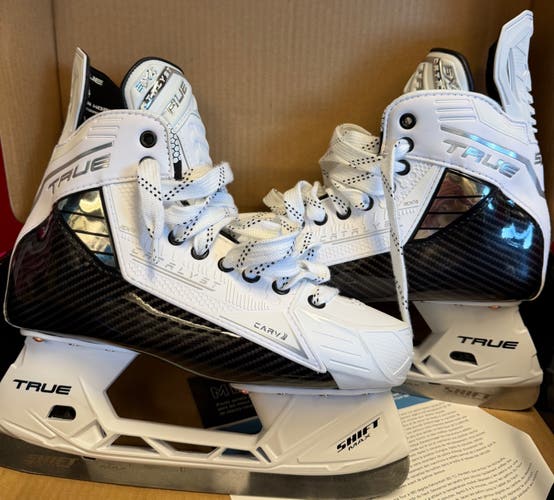 New True Catalyst 5x4 WhiteOut Hockey Skates 8 Regular