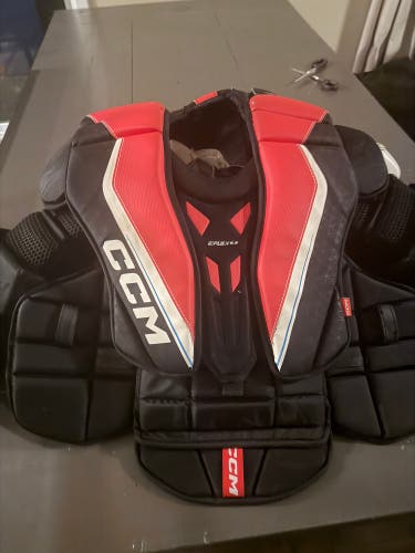 Small CCM EFlex 6.9 Goalie Chest Protector (Used)