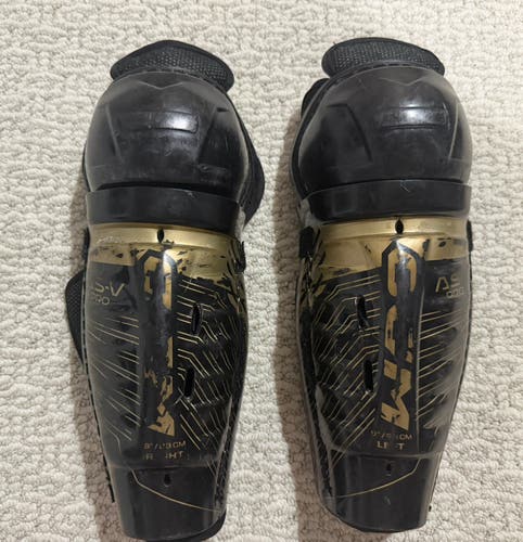 Youth CCM Tacks AS-V Pro 9" Shin Pads