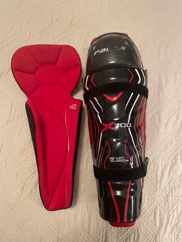 Senior Bauer Vapor X700 15" Shin Pads (LEFT ONLY)