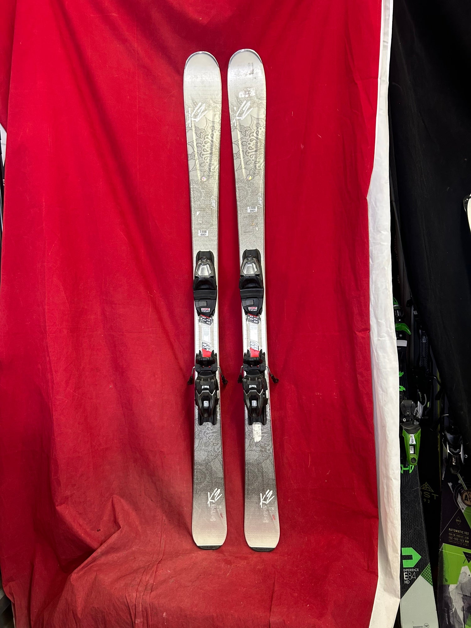 Skis: K2 Luvit 76 Women's Skis all mountain 149cm, Bindings