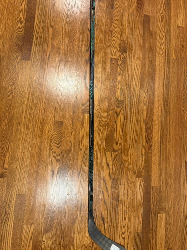 Senior Bauer Twitch Left Hand Hockey Stick P92 77 Flex (New)