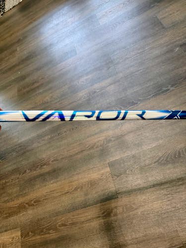 Intermediate Bauer Vapor Flylite Left Hand Hockey Stick P92 65 Flex (New) - 2 Pack
