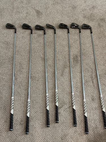 Men's 2023 Callaway Big Bertha Right Handed Iron Set 4-PW with Upgraded Grip