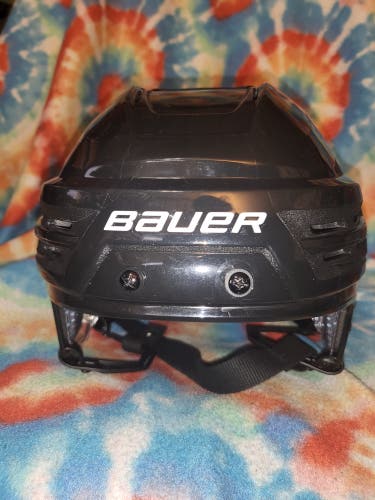 Small Bauer Re-Akt 85 Helmet (Used)