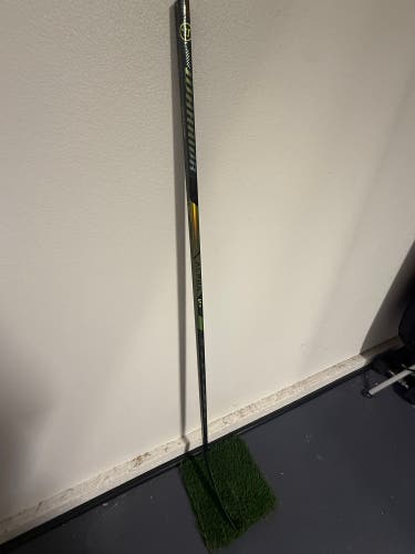 Intermediate Warrior Alpha LX3 Pro Right Handed Hockey Stick W03 55 Flex (Used)