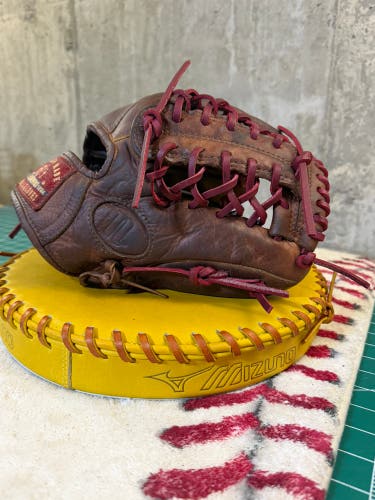 Nokona AMG-1150-MT American Pro 11.5" Baseball Glove