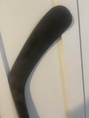Senior CCM Ribcor Trigger 9 Pro Right Handed Hockey Stick P29 75 Flex (Used)