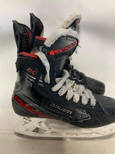 Used Bauer VAPOR 2X EE Junior Hockey Skate Junior 03.5 11823-S000040921