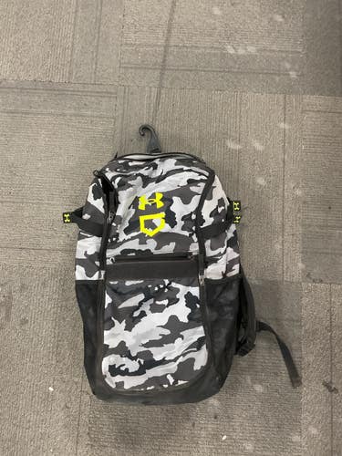Used Under Armour CAMO BACKPACK BB/SB Player Backpack Black 11614-S000240972