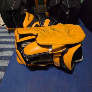 28" 2025 True Catalyst SE Regular Goalie Full Set (Used)