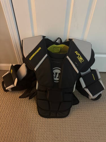 Small Warrior RX3E Pro+ Goalie Chest Protector (New)