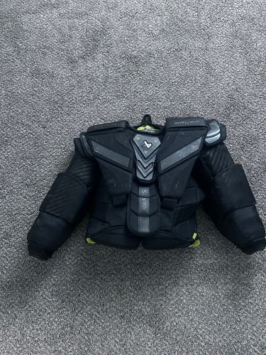 Medium Bauer Supreme Shadow Goalie Chest Protector (Used)