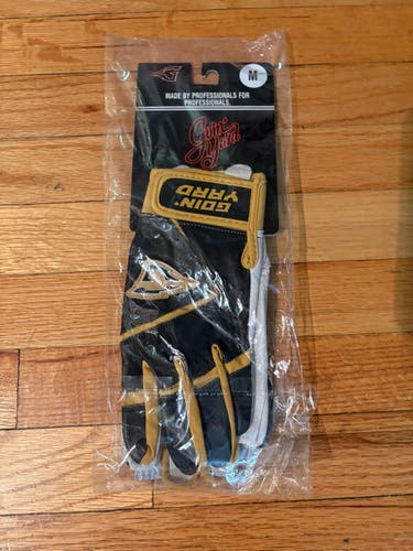 Medium Batting Gloves (New)