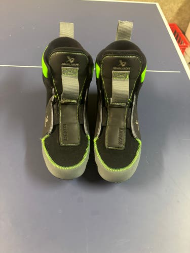 7 7.5 used senior Bauer Konekt Hockey Goalie Skate liner Regular Width skates