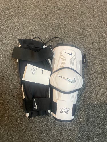 Medium Adult Nike Vapor Elite Arm Pads (New)