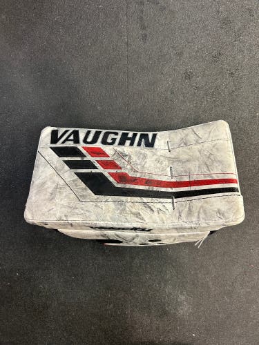 Junior Vaughn Velocity VE8 Regular Goalie Blocker