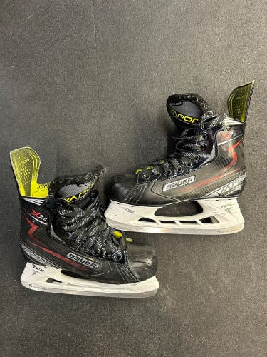 Intermediate Bauer Vapor X2.6 Hockey Skates | Size 5.5