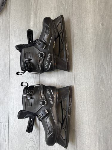 Bauer Konekt 2 Hockey Goalie Skates Regular Width 6 (Used)