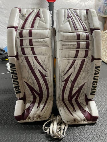 33" Vaughn Velocity V4 Goalie Leg Pads (Used)