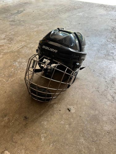 Small Bauer Re-Akt 75 Helmet (New)