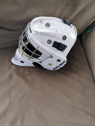 Senior Bauer NV9 Pro Goalie Mask (Used)