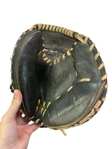 Used Easton BMX21B BB/SB Catchers RH Throw Black 30" 10743-C000488939