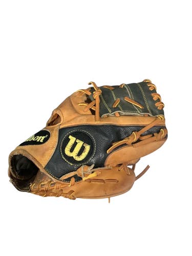 Used Wilson A2000 X2 BB/SB Glove RH Throw Brown 11 1/4" 10743-S000487513