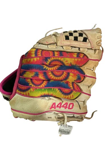 Used Wilson A04LF24115 BB/SB Glove LH Throw White 11 1/2" 10743-S000486522
