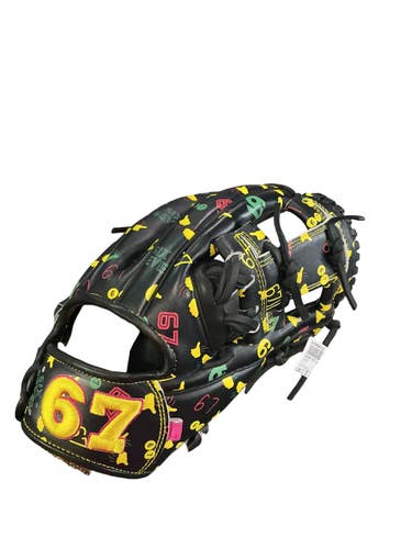 Used 44 PRO 67 GLOVE BB/SB Glove RH Throw Black 11 1/2" 10743-S000488612