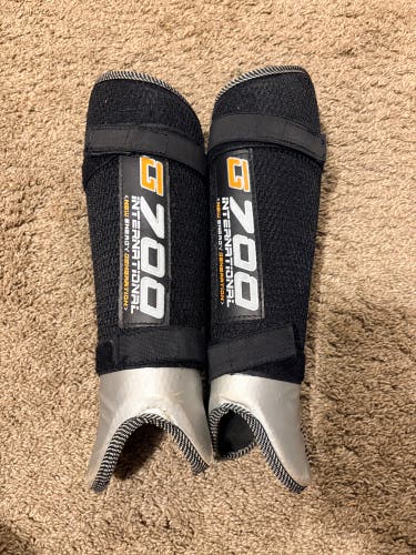 Grays G700 Pro Field Hockey Shin Guards.