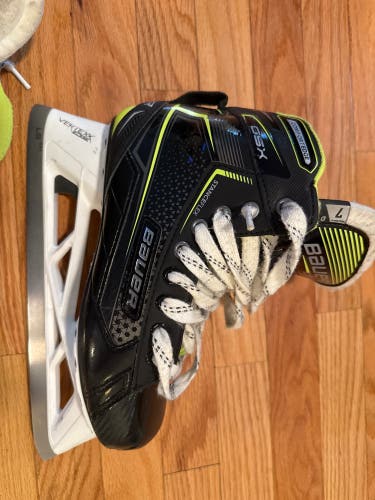 Bauer gsx Hockey Skates Regular Width 7 (Used)